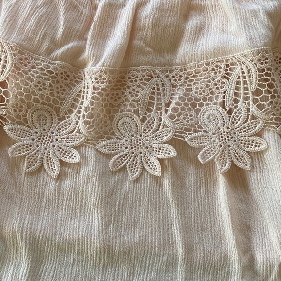 Forever 21 Off The Shoulder Strappy Crochet Lace Crop Top Gauze Cottagecore Soft - Picture 9 of 12